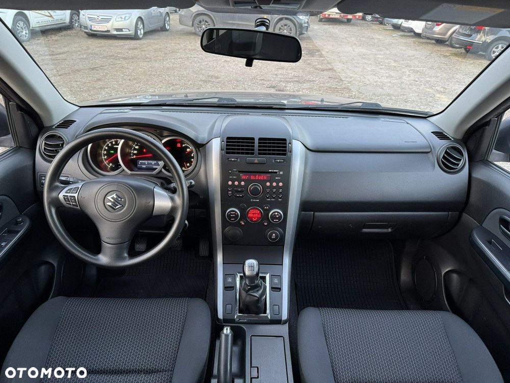 Suzuki Grand Vitara - 22
