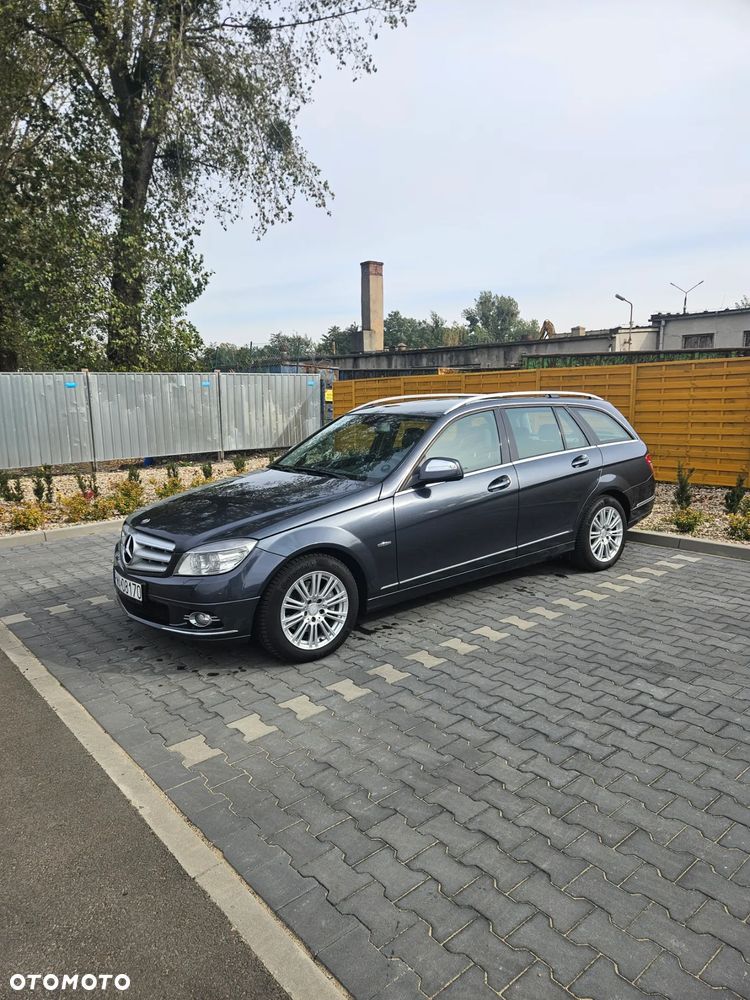Mercedes-Benz Klasa C 220 T CDI DPF Automatik Avantgarde - 2