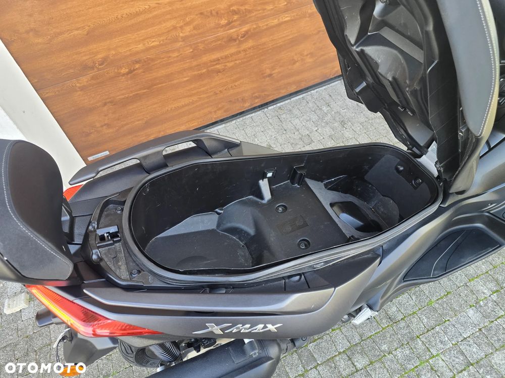 Yamaha X-max - 24