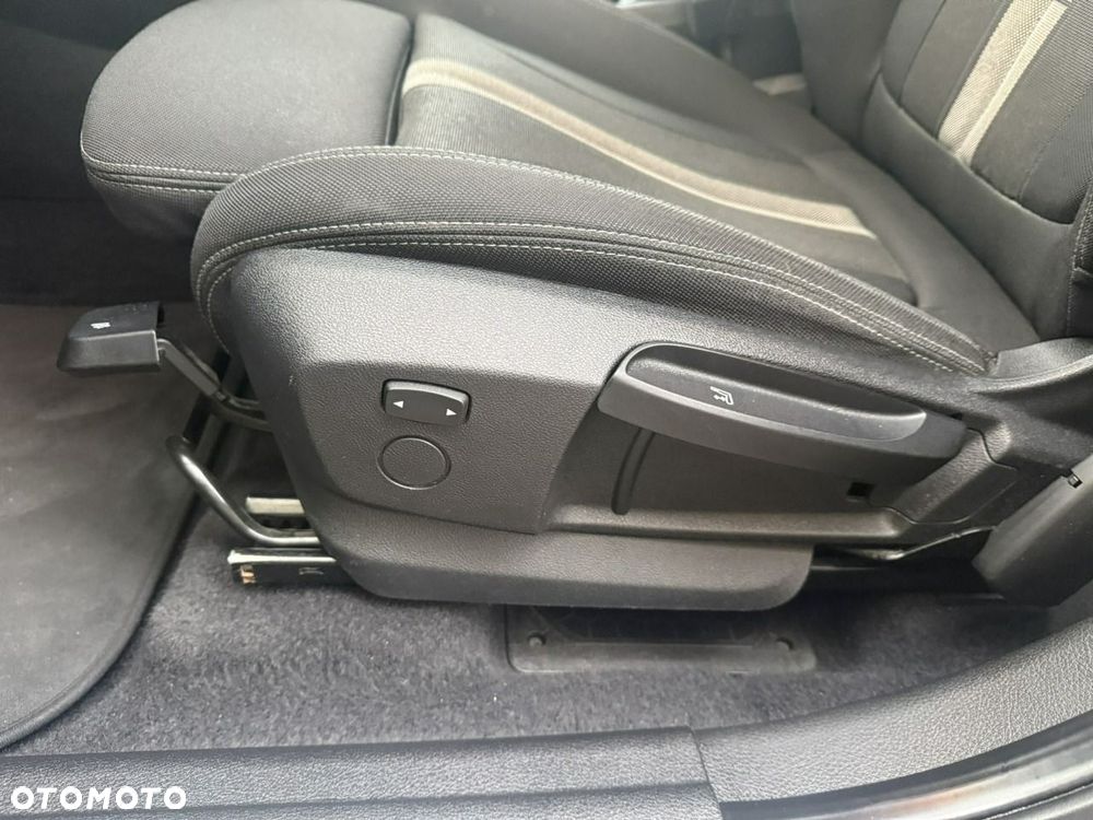 BMW Seria 2 - 23