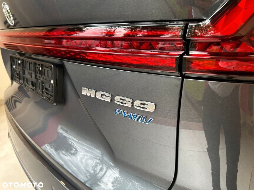 MG S9 - 11