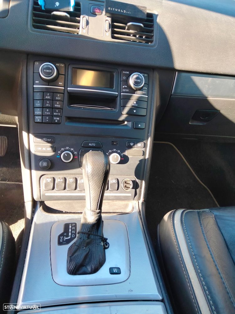 Volvo XC 90 2.4 D5 7L R-Design AWD 215g Geartronic - 6