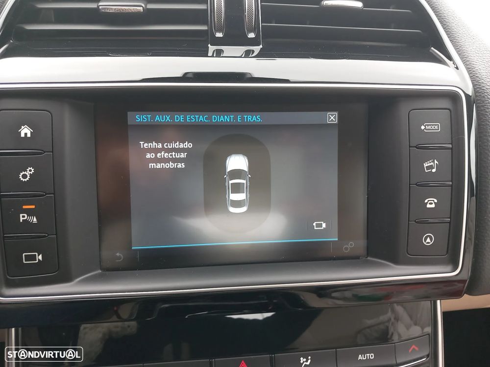 Jaguar XE 2.0 D R-Sport Aut. - 18