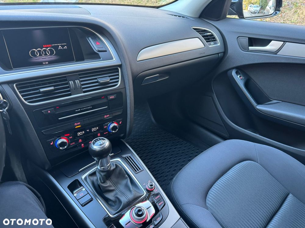 Audi A4 Avant 2.0 TDI - 26