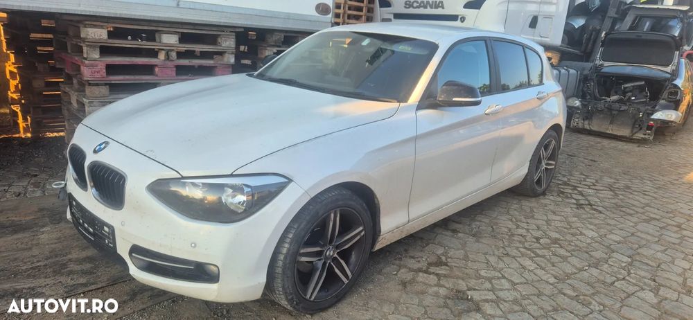 Set 2 faruri BMW 116d Seria 1 F20 2015 cul alb - 3