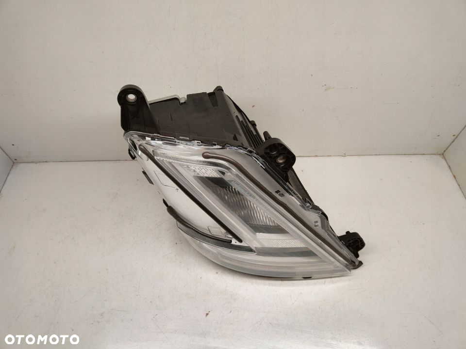 Lampa Reflektor Prawy Volvo FH5 OE 1133.022.0290 - 2