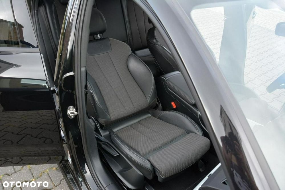 Audi A4 Avant 40 TDI S Line S tronic - 17