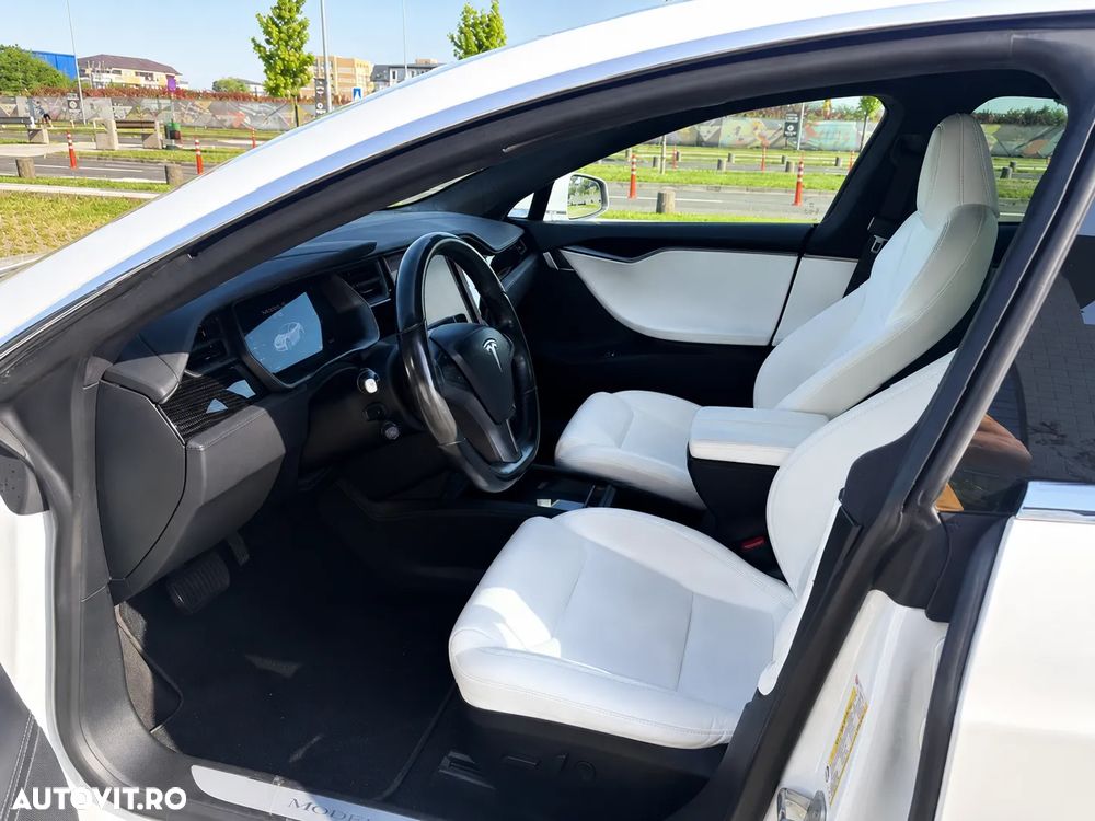 Tesla Model S Long Range - 7