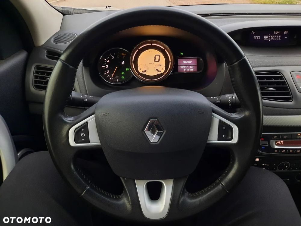 Renault Fluence - 25