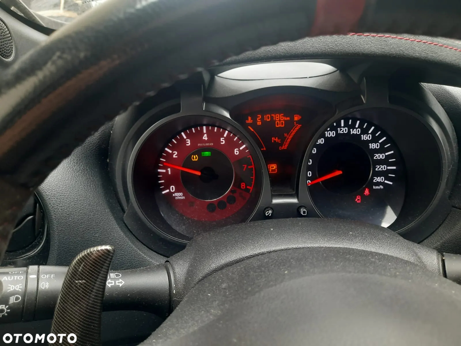 Nissan Juke 1.6 DIG-T Nismo RS 4WD Xtronic - 11