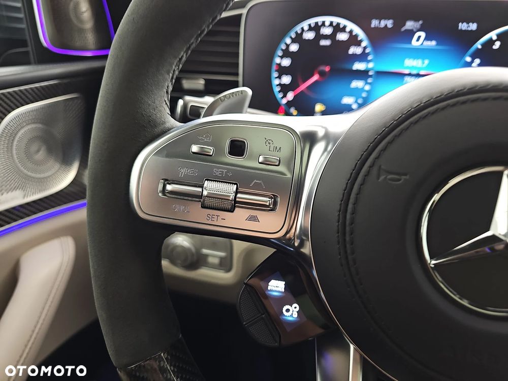 Mercedes-Benz GLS - 27