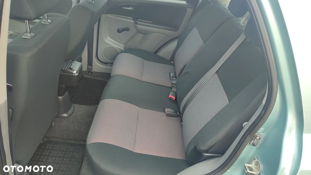 Suzuki SX4 1.6 GLX / Comfort - 14