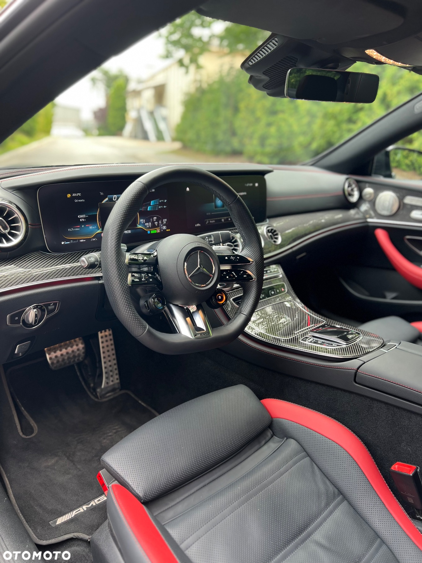 Mercedes-Benz Klasa E AMG 53 Coupe 4-Matic+ 9G-TRONIC - 13