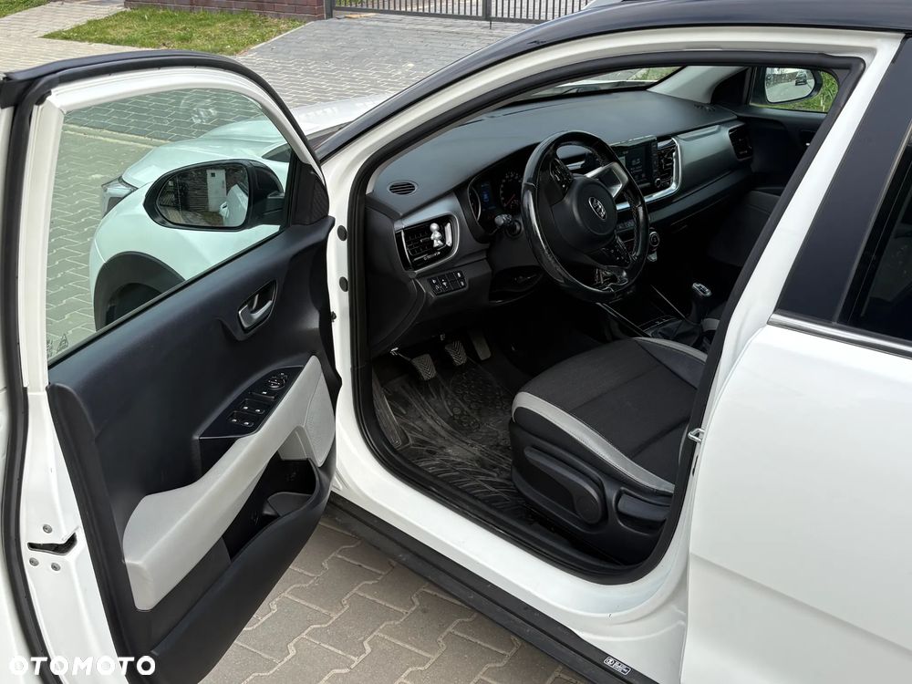 Kia Stonic 1.0 T-GDI L - 6