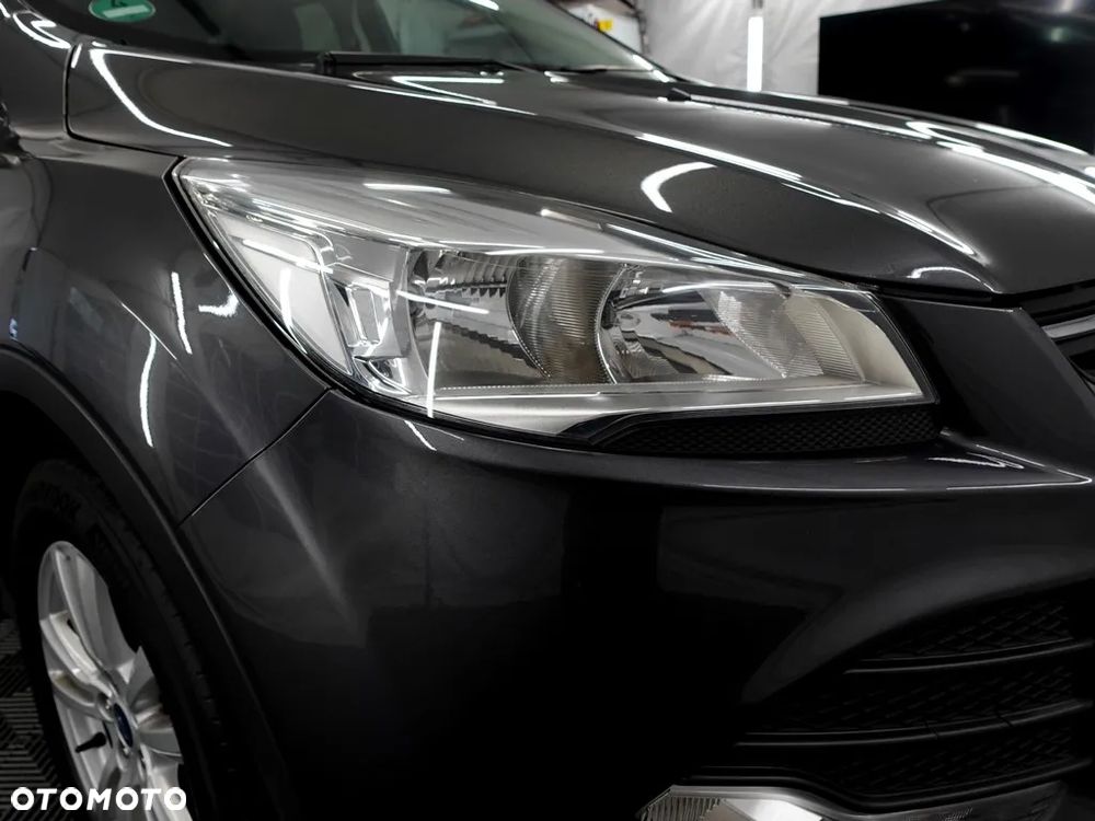 Ford Kuga 2.0 TDCi FWD Titanium - 31