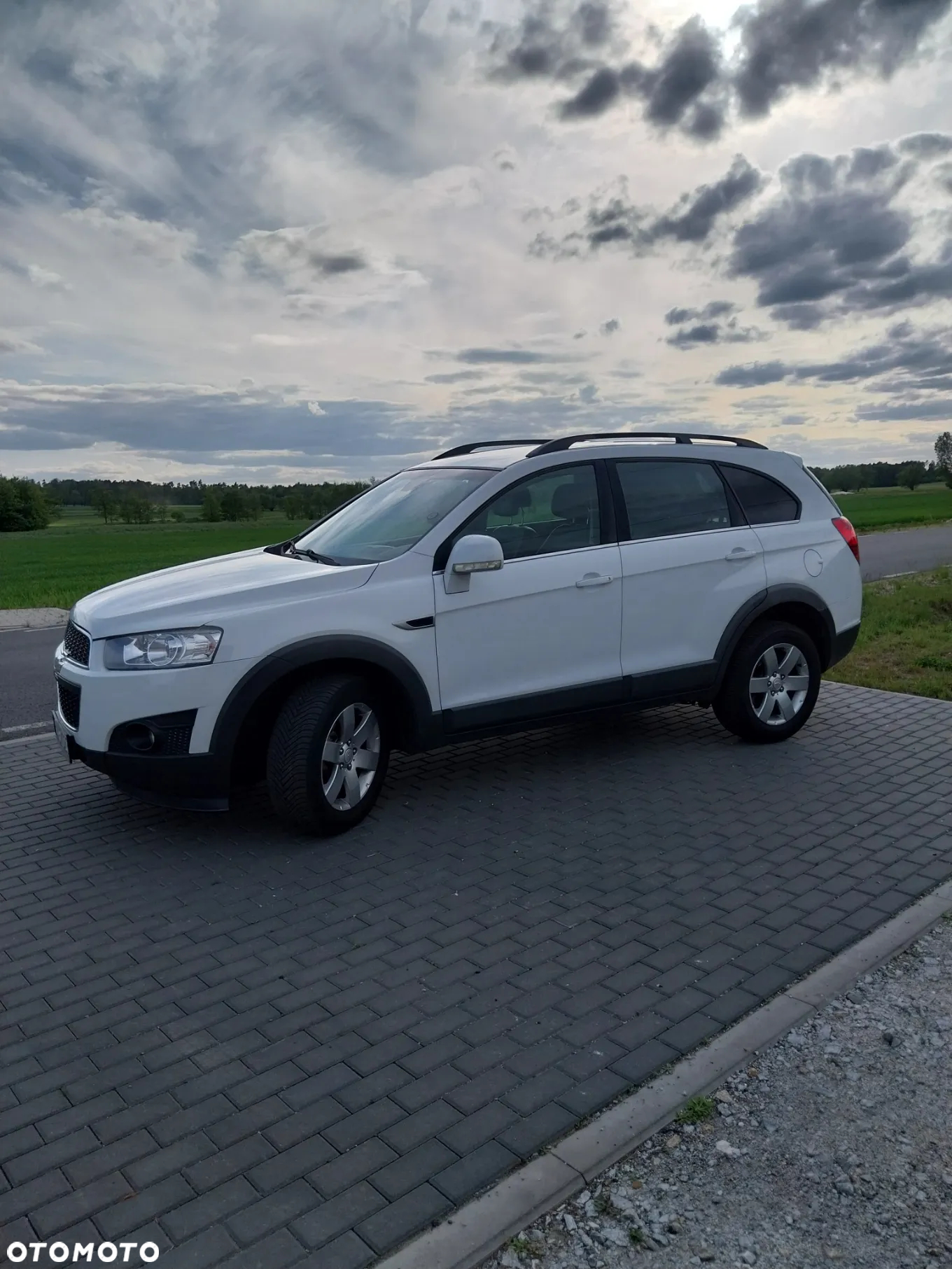 Chevrolet Captiva - 21