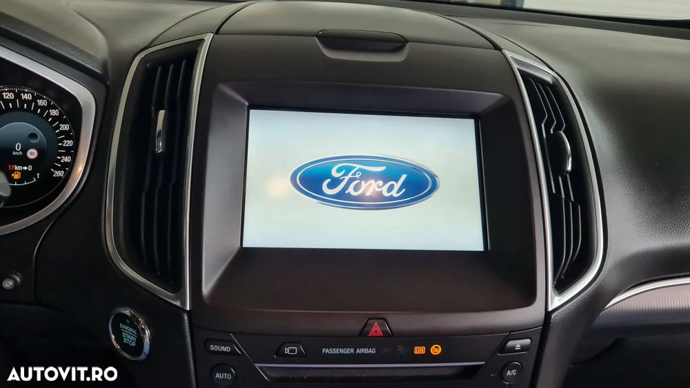 Ford Edge 2.0 TDCi Bi-Turbo 4x4 Titanium - 25