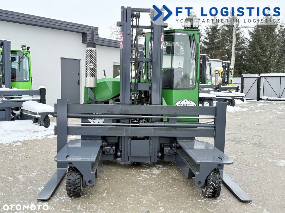 Combilift WÓZEK CZTEROKIERUNKOWY - WIELOKIERUNKOWY | COMBILIFT C3000 | DIESEL | DUPLEX 4100MM | SZEROKI POZYCJONER WIDEŁ | PEŁNA KABINA | STAN IDEALNY | Szeroka oferta wózków czterokierunkowych i bocznych, dopasowanych do różnorodnych potrzeb i zastosowań - 3