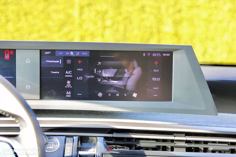 Peugeot 5008 1.2 Hybrid Allure e-DCS6 - 17