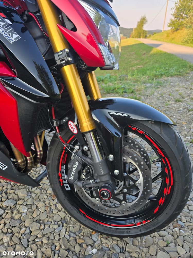 Suzuki GSX 1000 - 19