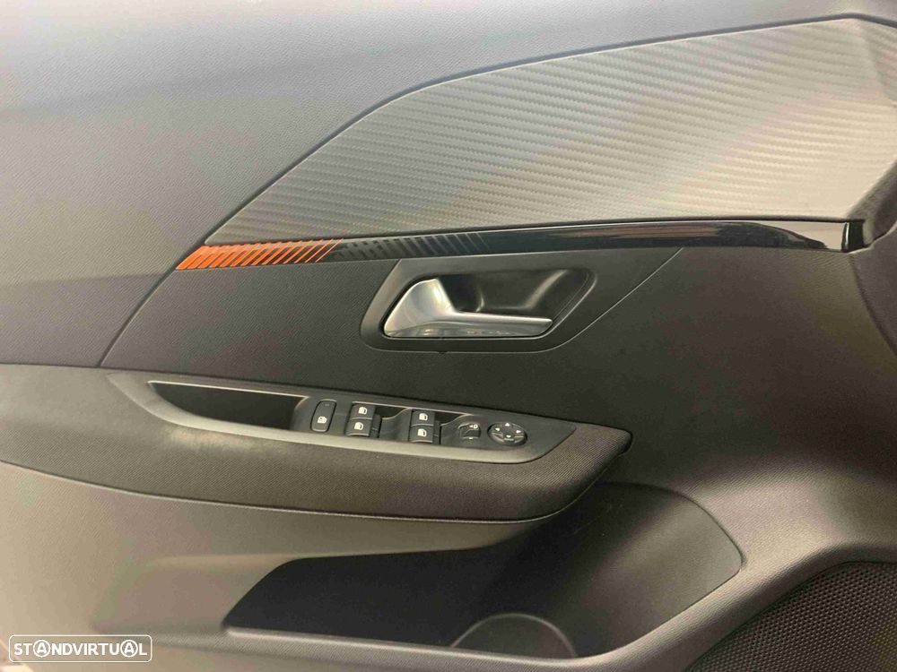 Peugeot 208 1.2 PureTech Active Pack - 11