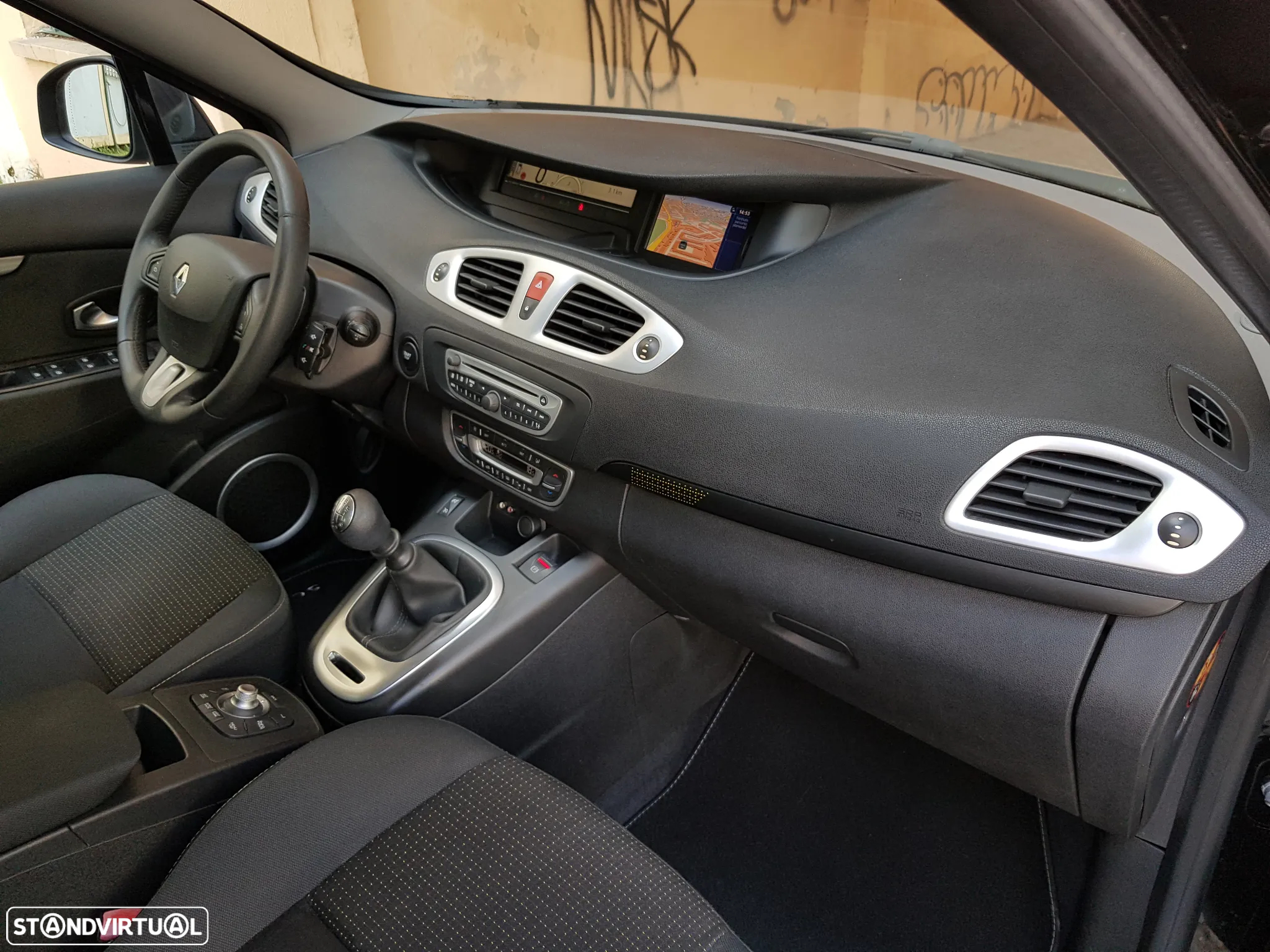 Renault Scénic 1.5 dCi Dynamique S - 32