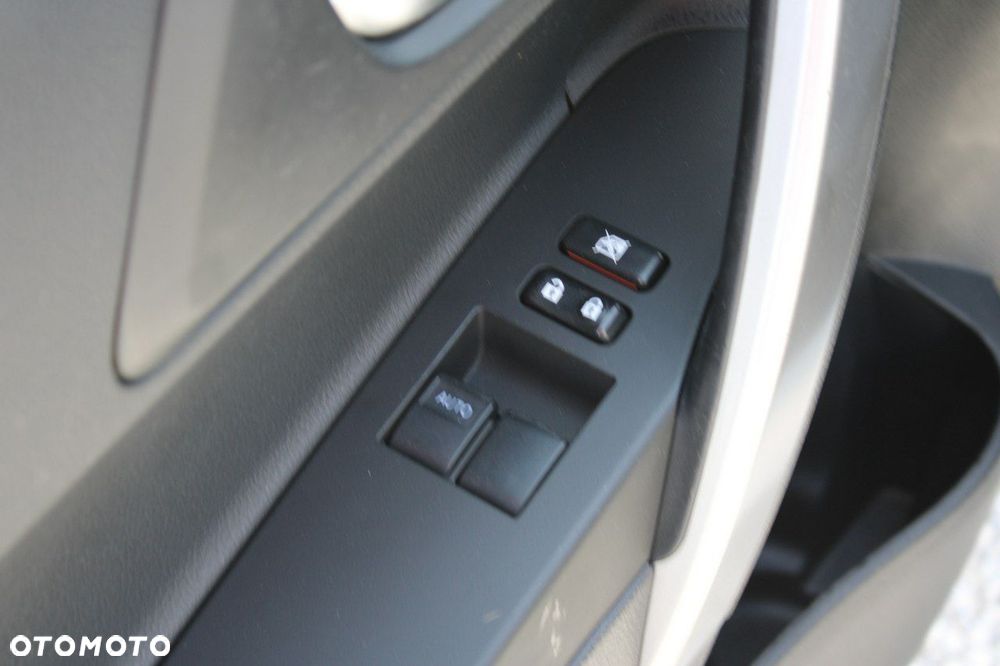 Toyota Auris - 13