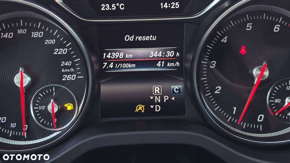 Mercedes-Benz GLA 200 7G-DCT Urban - 21