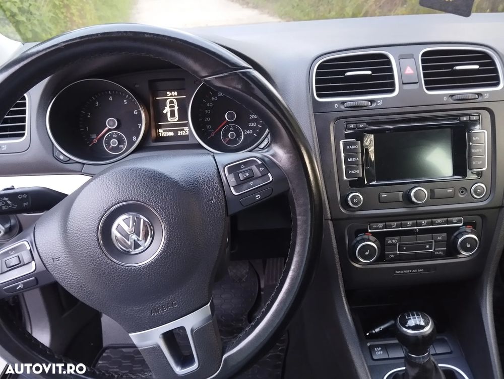 Volkswagen Golf - 5