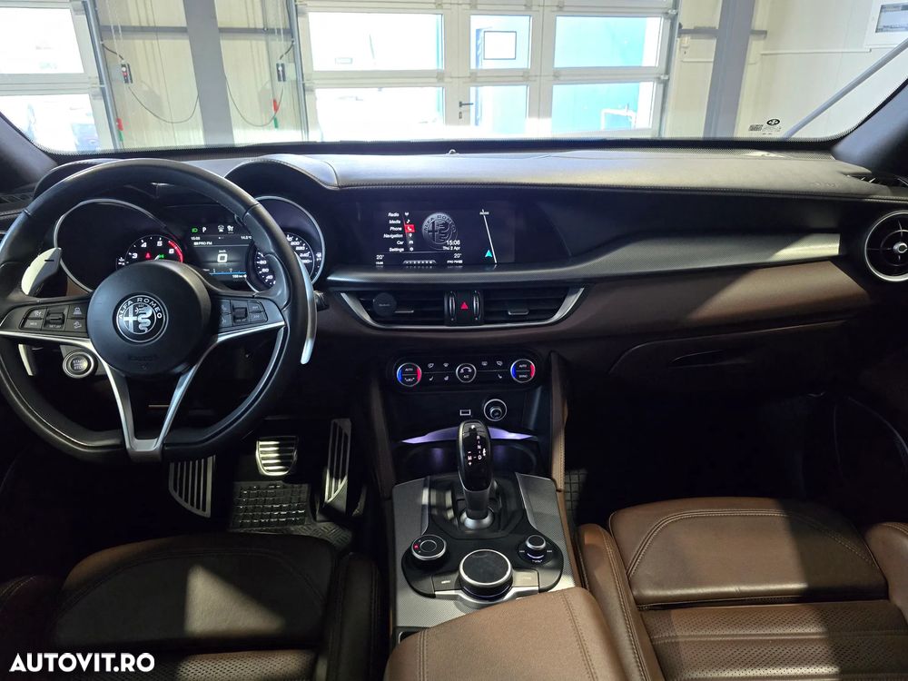 Alfa Romeo Stelvio 2.0 Turbo AWD AT8 Super - 24