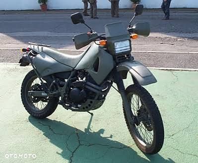 CAGIVA 350 reflektor lampa czasza owiewka wypełnienie licznik błotnik kierownica lusterko manetka felga tarcza zacisk pompa zawieszenie silnik moduł regulator zbiornik siedzenie set podnóżek stelaż stopka chłodnica tłumik - 1