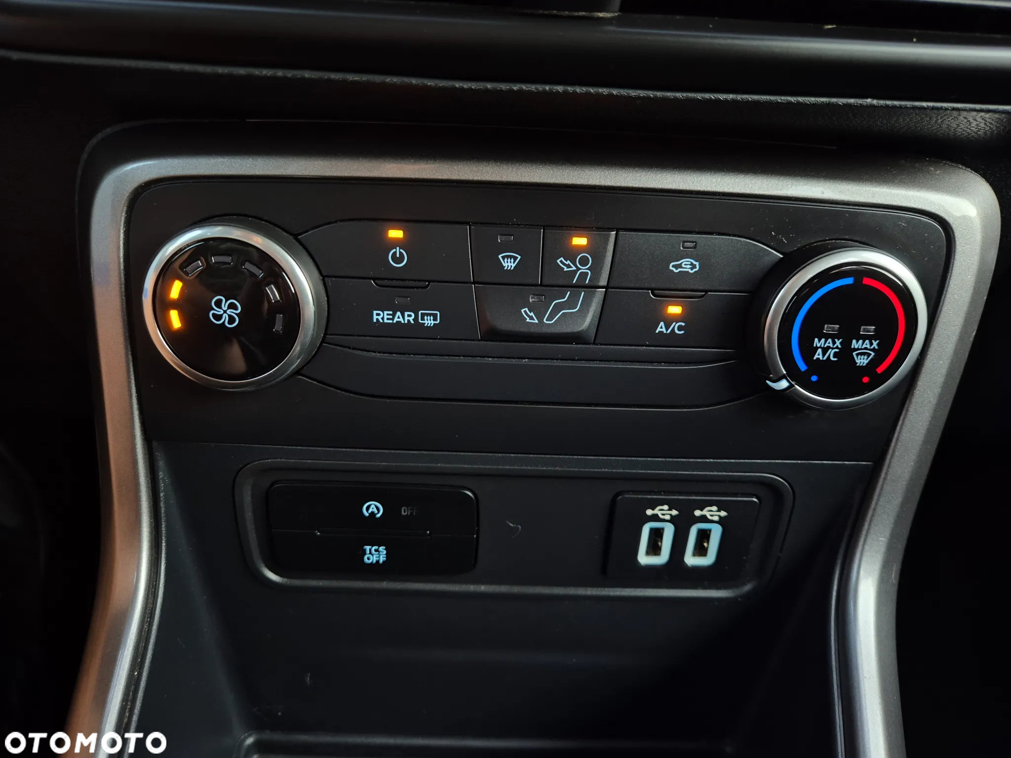 Ford EcoSport - 10