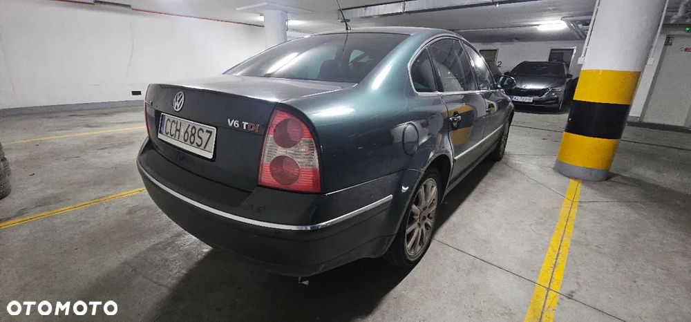 Volkswagen Passat - 10