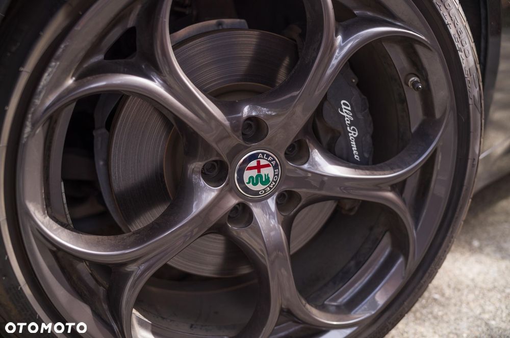 Alfa Romeo Giulia 2.0 Turbo Veloce - 17