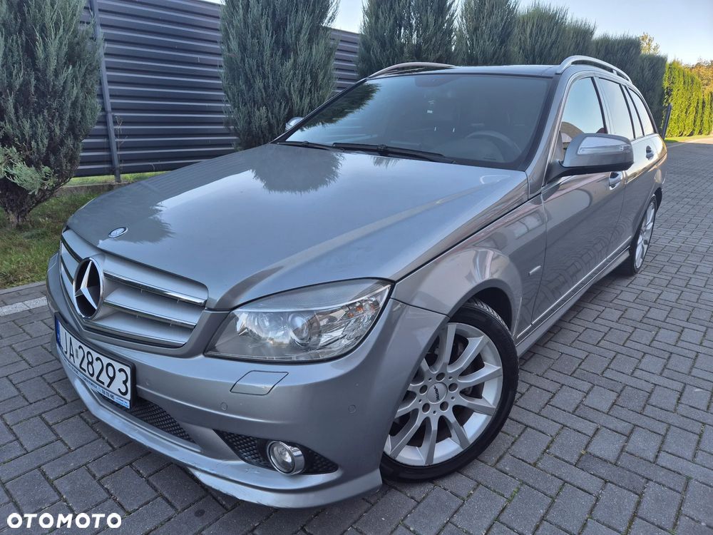 Mercedes-Benz Klasa C 320 T CDI DPF 4Matic 7G-TRONIC Avantgarde - 4