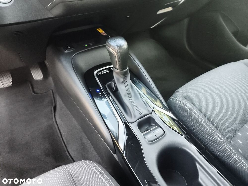 Toyota Corolla 2.0 Hybrid Comfort - 23