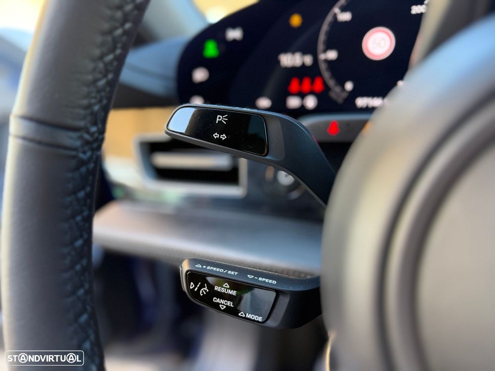 Porsche Taycan 4S - 27