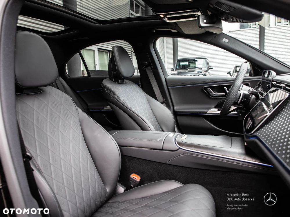 Mercedes-Benz Klasa E 220 d mHEV 4-Matic AMG 9G-Tronic - 7