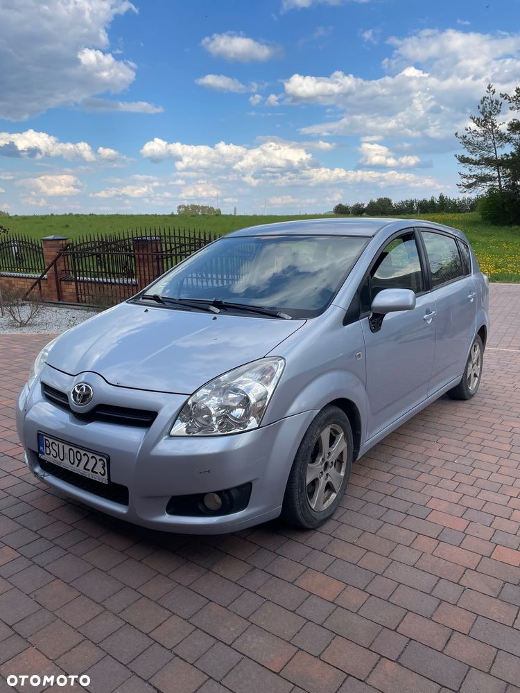 Toyota Corolla Verso - 1