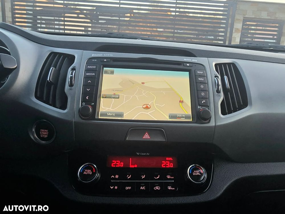 Kia Sportage 2,0 CRDI AWD Aut. Platinum - 36