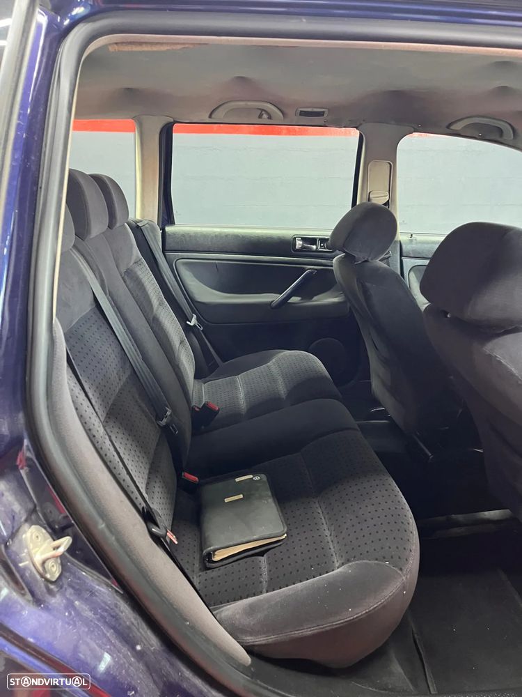 VW Passat 1.9 TDi Confortline - 7
