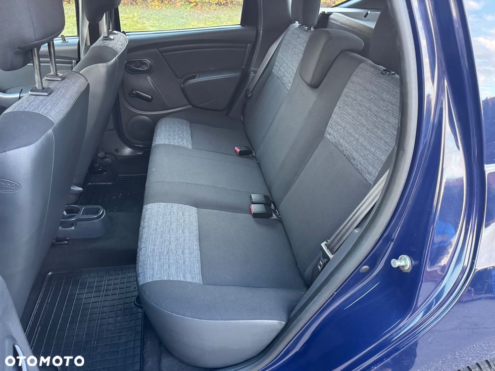 Dacia Duster 1.6 16V 105 4x2 Celebration - 16