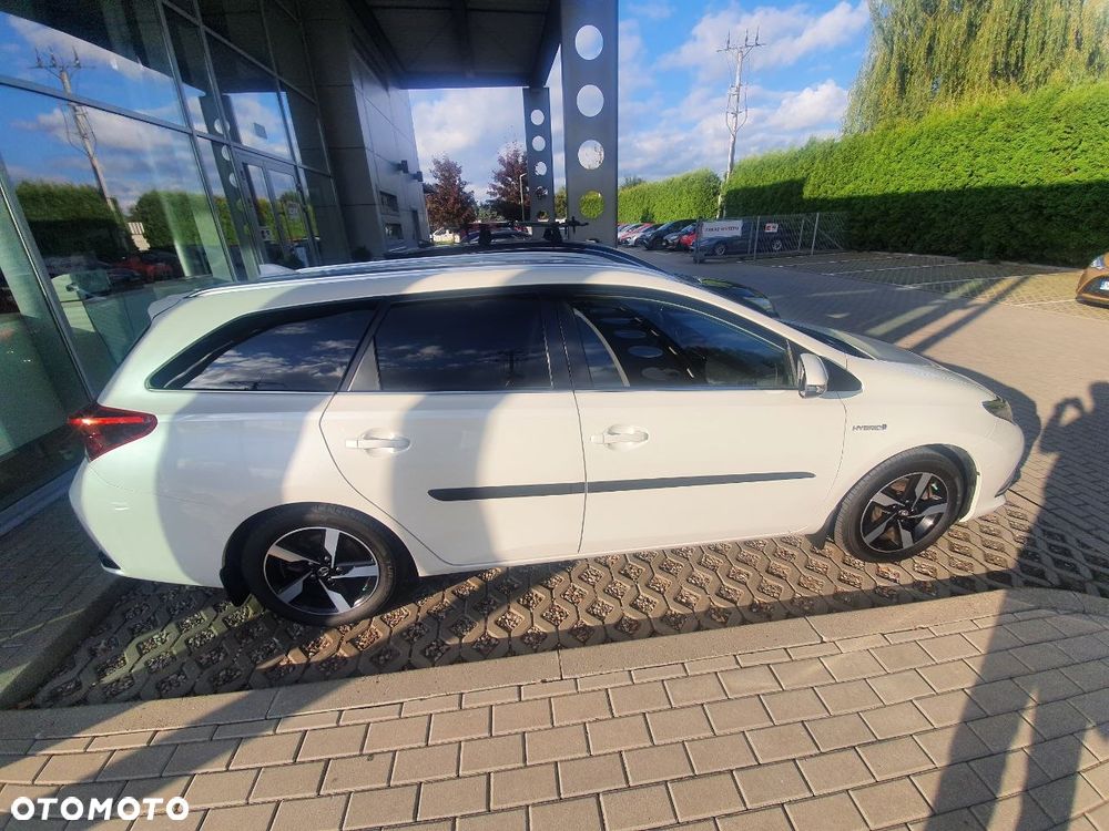 Toyota Auris Hybrid 135 Prestige - 3