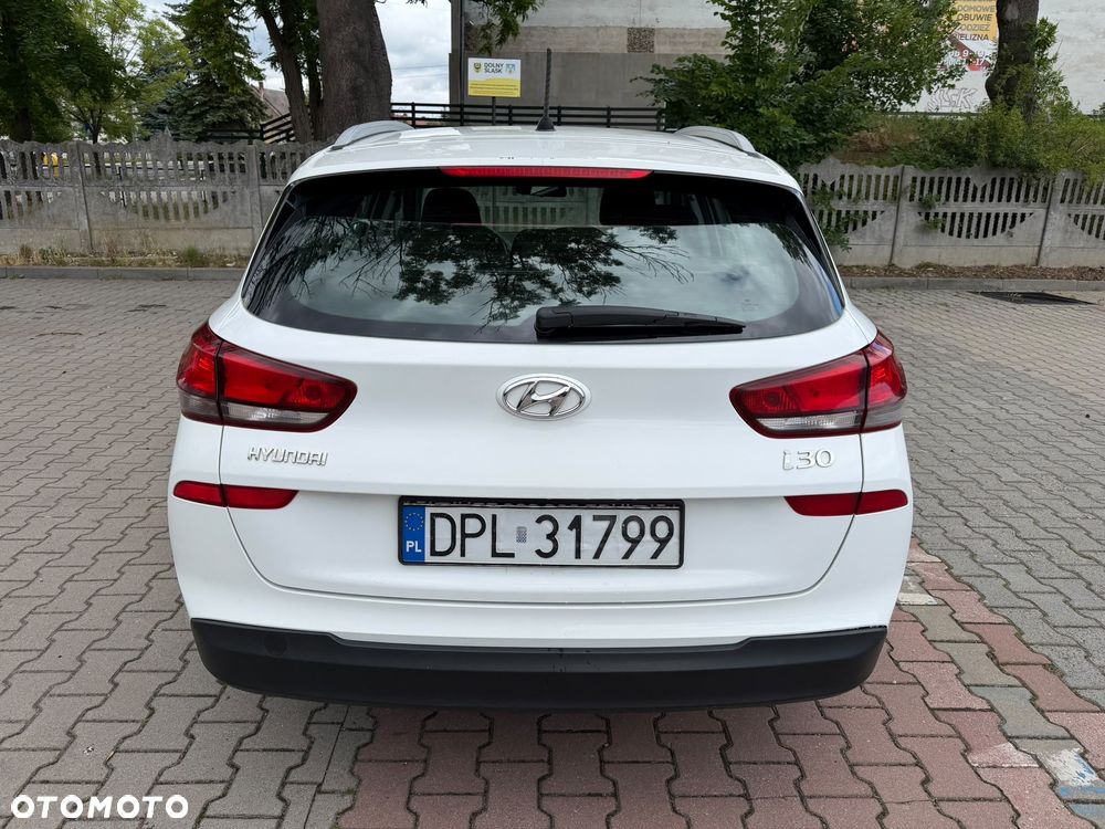 Hyundai i30 1.6 D Comfort - 3