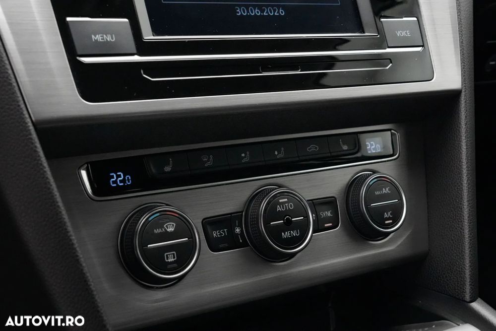 Volkswagen Passat 2.0 TDI DSG Highline - 21