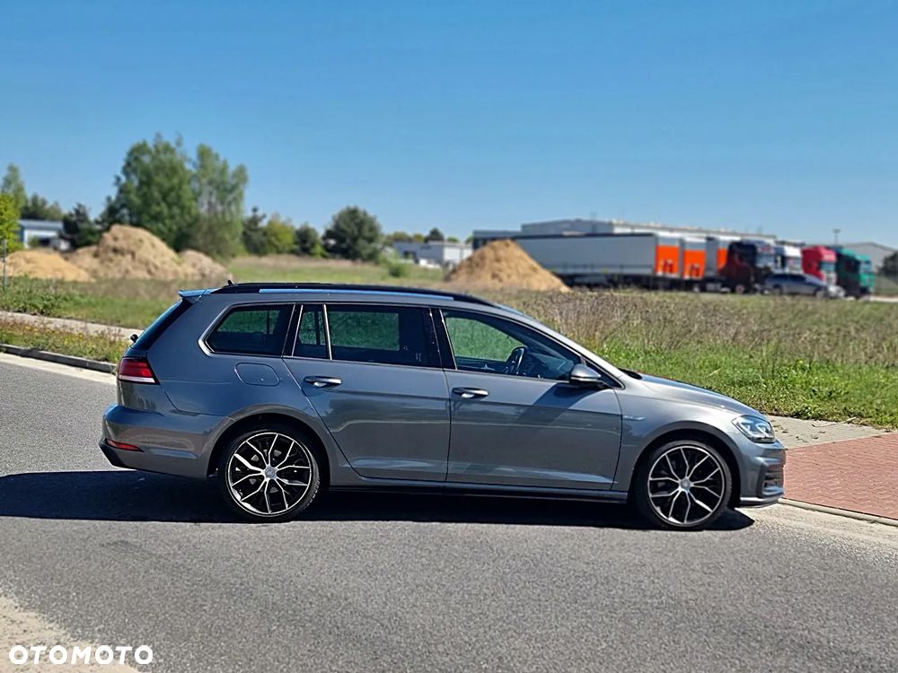 Volkswagen Golf - 11