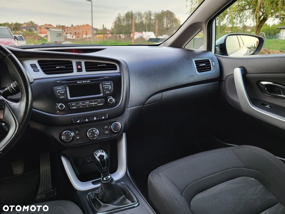 Kia Ceed - 15
