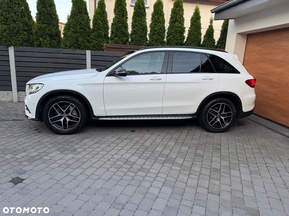 Mercedes-Benz GLC 250 4Matic 9G-TRONIC AMG Line - 5