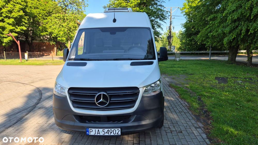 Mercedes-Benz Sprinter - 5