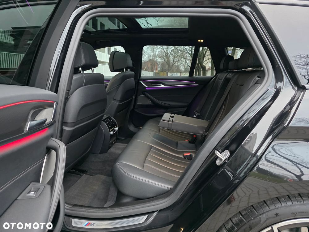 BMW Seria 5 520d M Sport sport - 22